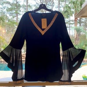 Frank Lyman NWT V-neck rhinestone Design #199188